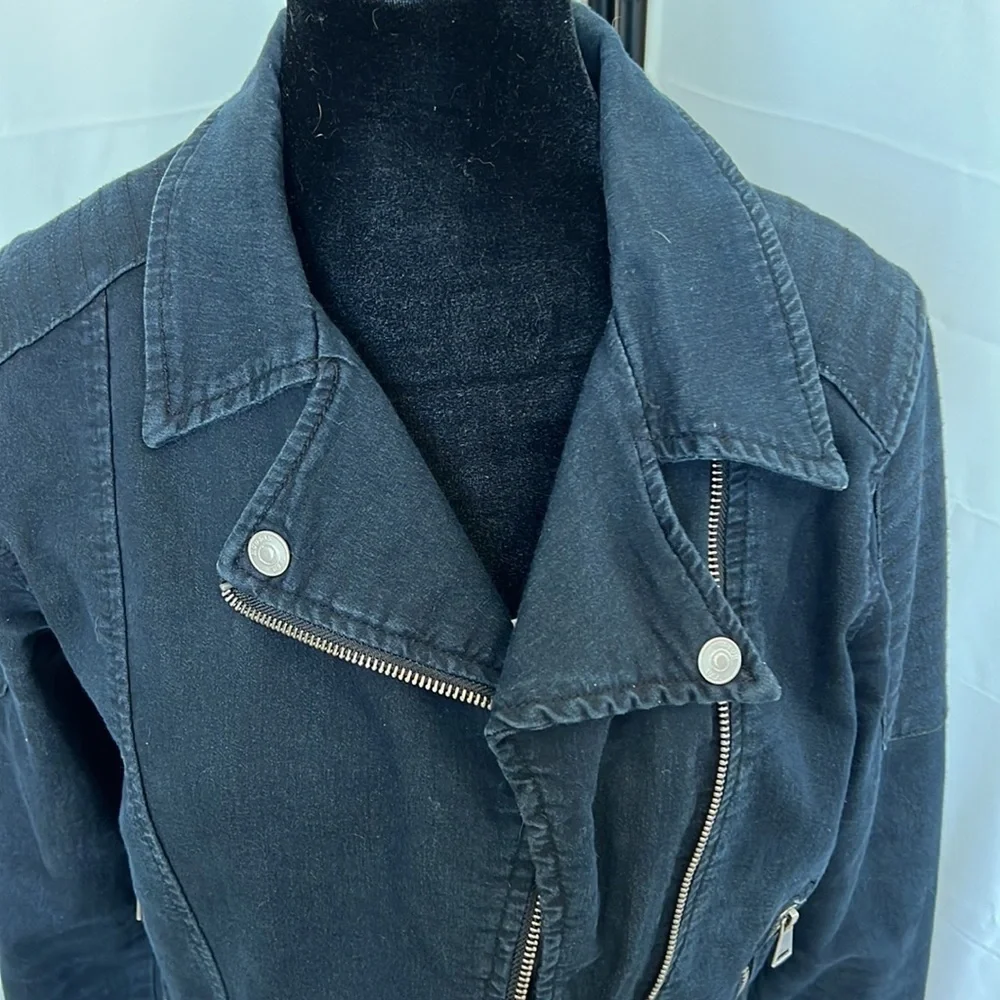 HUDSON Jeans Black Denim Moto Asymmetric Zip Crop Jacket (girls XL/women’s XS)
